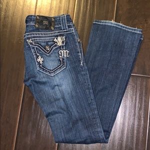 Miss Me Jeans. Sz 28. 32 inseam.